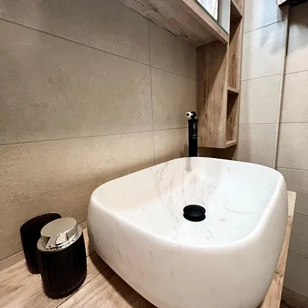 Casale Dell'insugherata 4* Roma