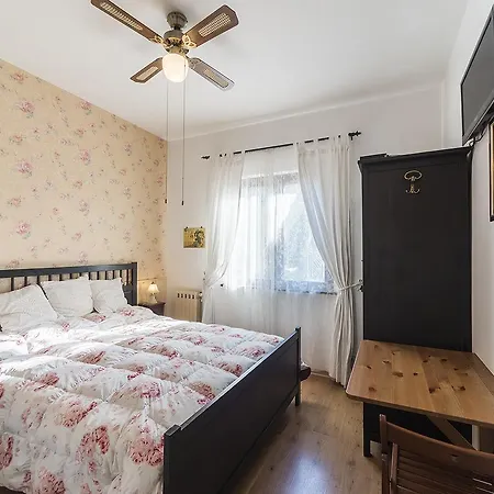 Oda ve Kahvaltı Casale Dell'insugherata