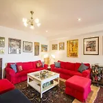 Casale Dell'insugherata Couette-café 4*
