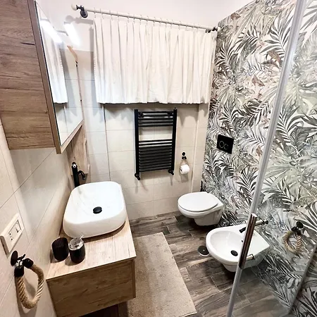 Bed & Breakfast Casale Dell'insugherata 4*