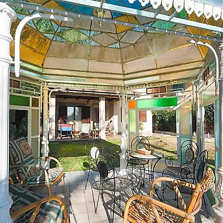 Bed & Breakfast Casale Dell'insugherata 4*