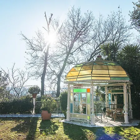 Casale Dell'insugherata Couette-café 4*