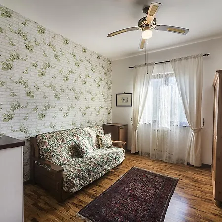 Casale Dell'insugherata Bed & Breakfast
