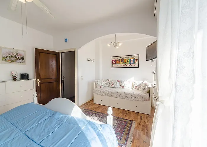 Casale Dell'insugherata Couette-café Rome