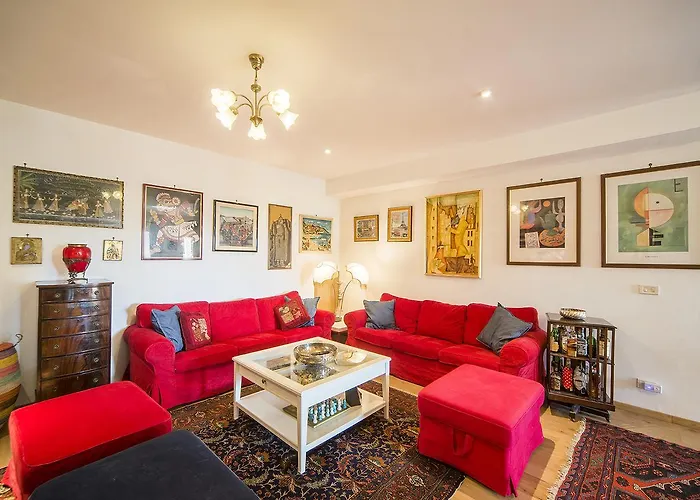 Casale Dell'insugherata Bed & Breakfast 4*